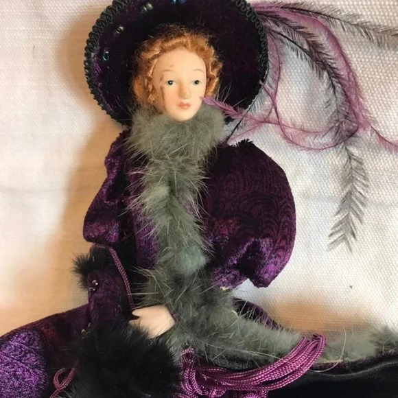 Vintage Unique Car Hanging Ornament - Picture 1 of 7